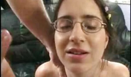 私たちは毛布と枕のセックスでお互いを与えました。 無料 塾 女