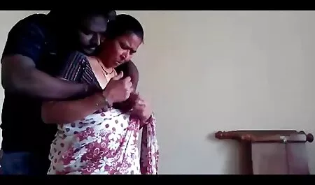 ビーチの男にそれを渡してください。 女性 も 見 たい エロ 動画