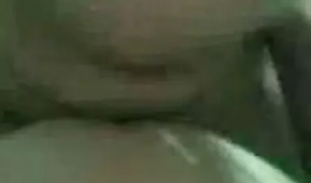 豪華な女の子masturbatesあなたのために。 熟女 女 教師