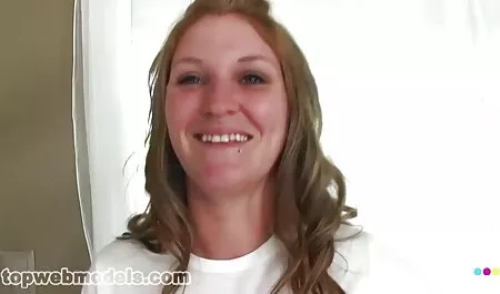 ロシア人はバイブレータと男から電話を終了しました。 塾 女 中だし