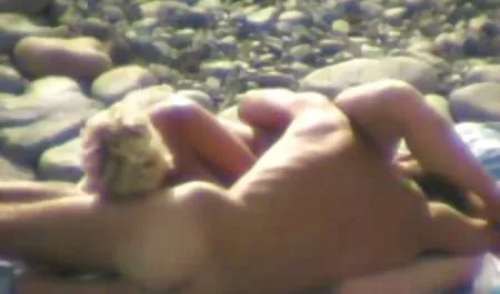 金髪ダコタスカイは、お尻に犯されます。 女 の 動画 アダルト